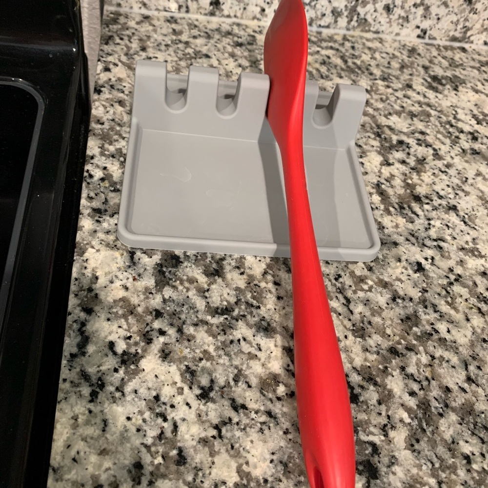 Gray Silicone Utensil Rest
